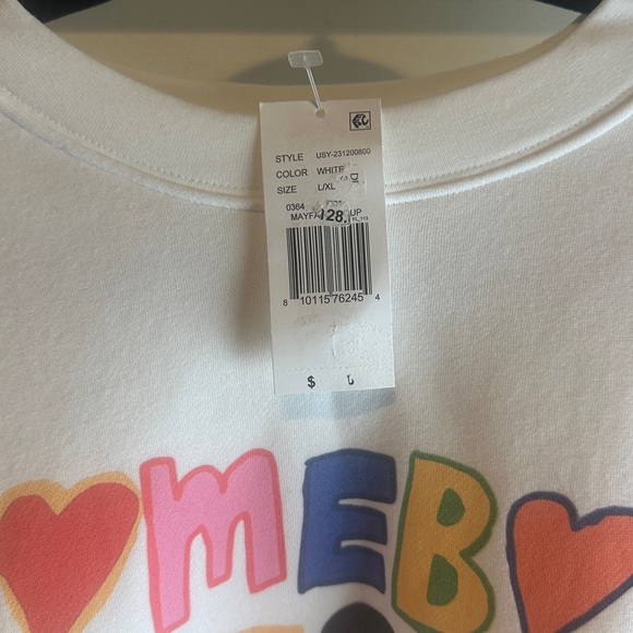 The Mayfair Group Somebody Loves You Crewneck in White - Picture 5 of 9